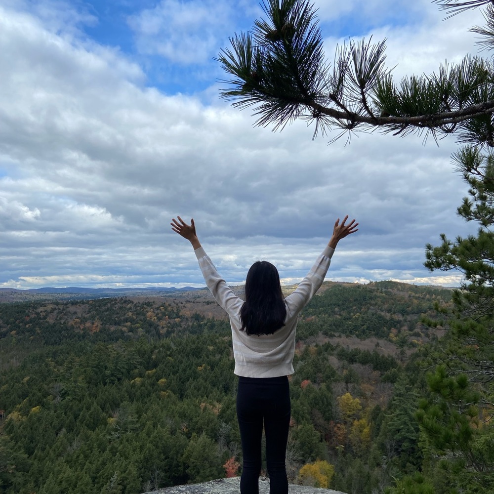 Meet your Posher, Monica